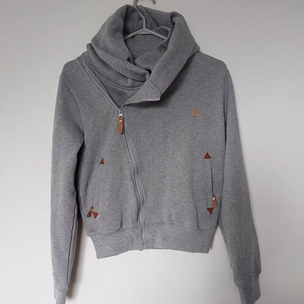Spiced Equestrian Cuddle Hoodie in Pepper, Size Small - Picture 10 of 11